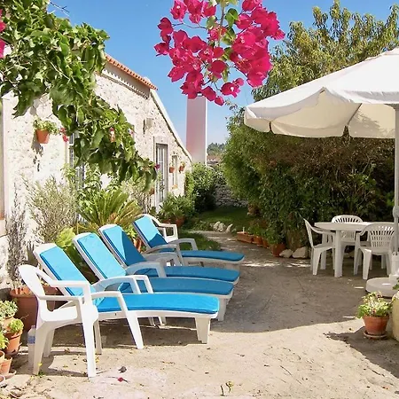 Дом отдыха Secret Garden - Romantic With Patio And Pool - Privacy